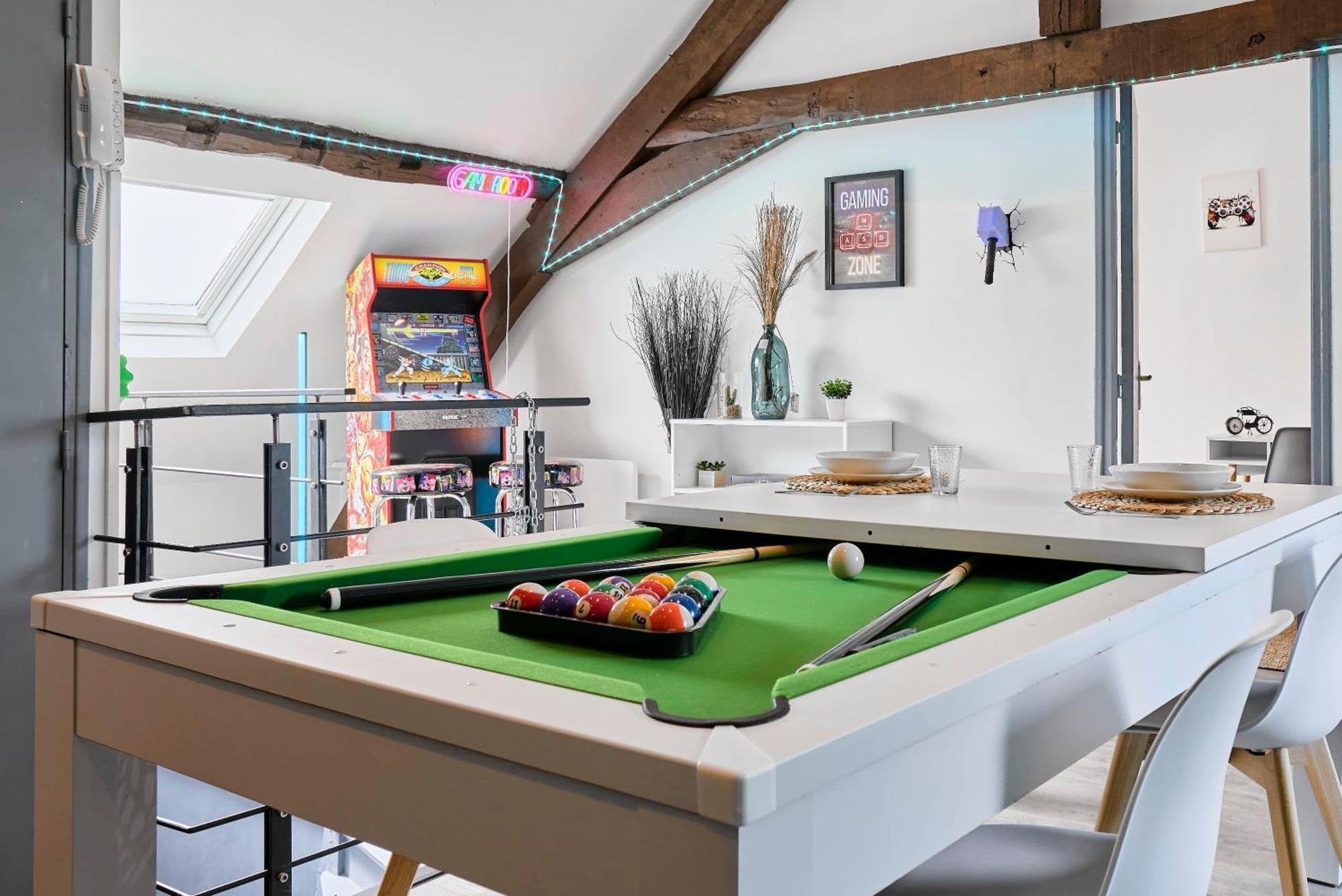 Ferienwohnung Gameclub - Les Demeures D'Adrien Carvin Exterior foto